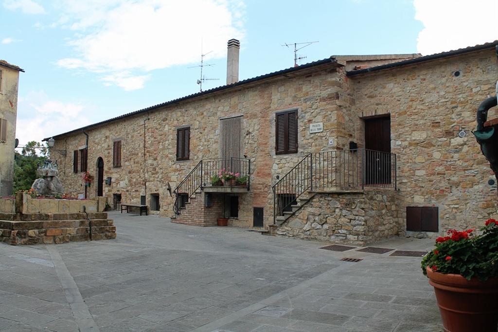 Casa Vacanze In Borgo Monteverdi Marittimo Extérieur photo