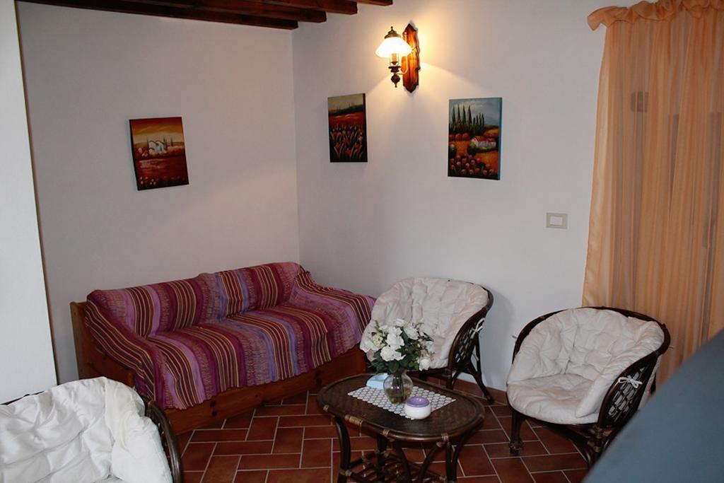 Casa Vacanze In Borgo Monteverdi Marittimo Extérieur photo